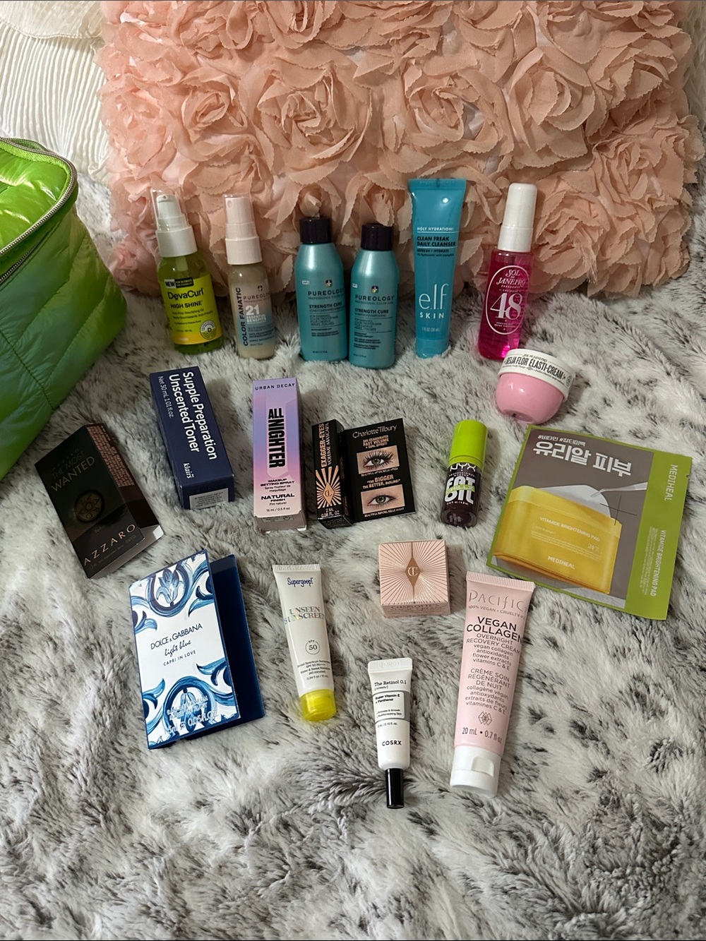 Cosmetic Bag - bonus 18 pcs skin & makeup set